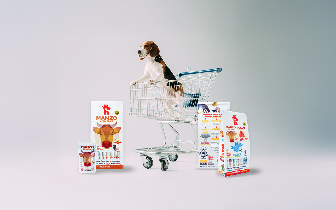 Comoda come le crocchette, la pappa fresca Real Bowl che non ha bisogno del frigo.